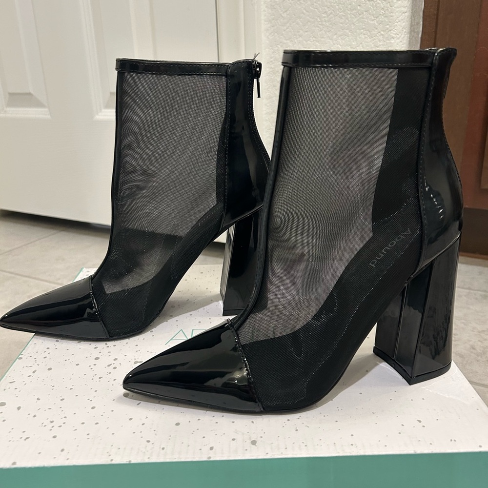Abound Dorrie Pointed Cap
Toe Mesh Bootie